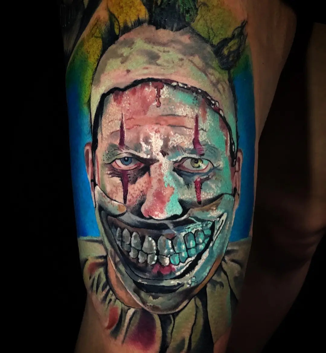 Clown thigh